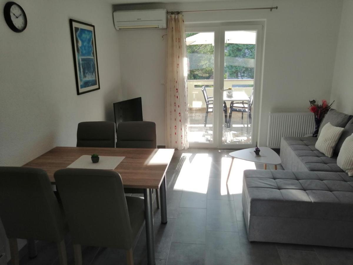 Apartmani Grabovcic Punat Eksteriør bilde